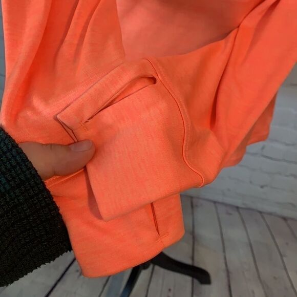 Old Navy Active Pullover size medium - Picture 3 of 9